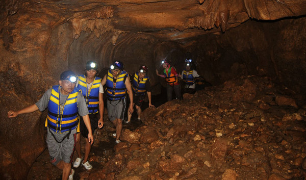 goa-gelatik-di-gunungkidul-600x353