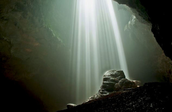 gua-jomblang-di-gunungkidul-600x394